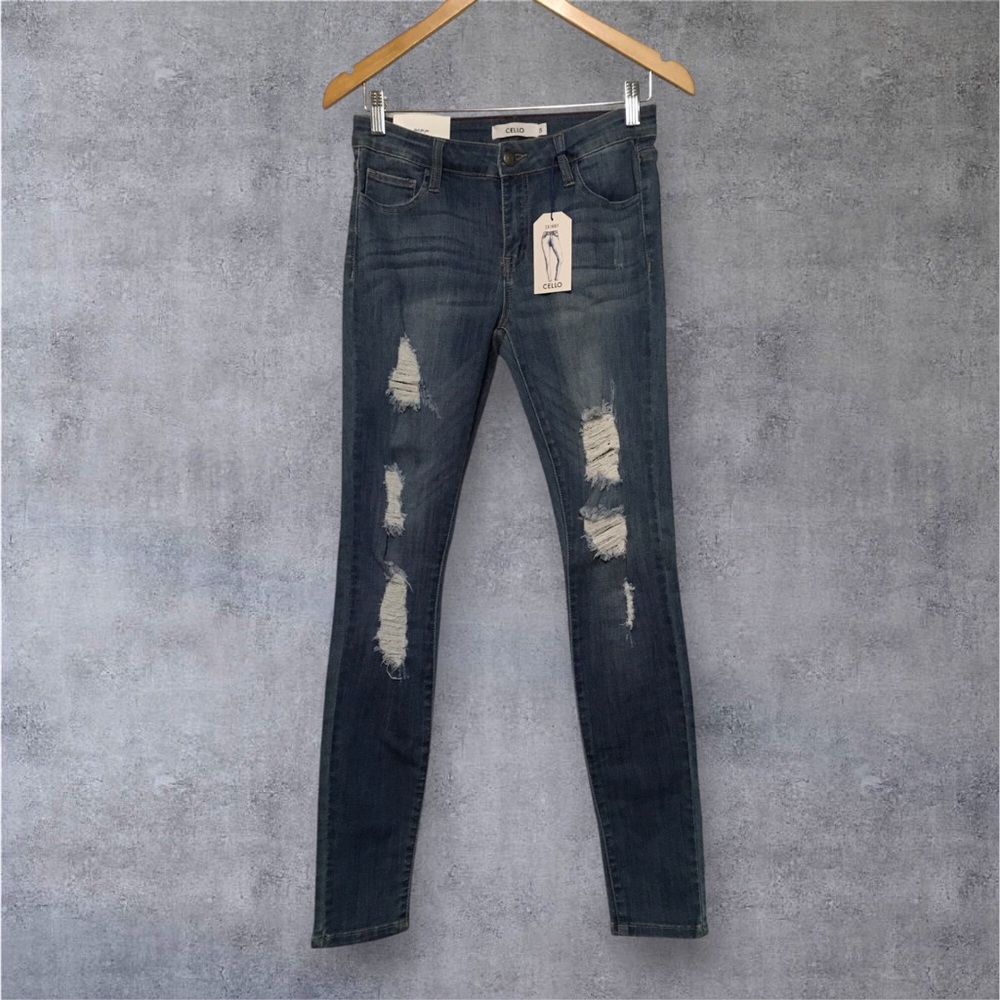 CELLO Dark Blue Distressed Skinny Jeans, Women Size 05
